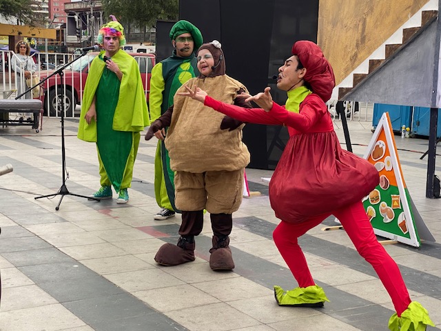 La Fiesta del Teatro se vivió en plaza Sotomayor de Antofagasta