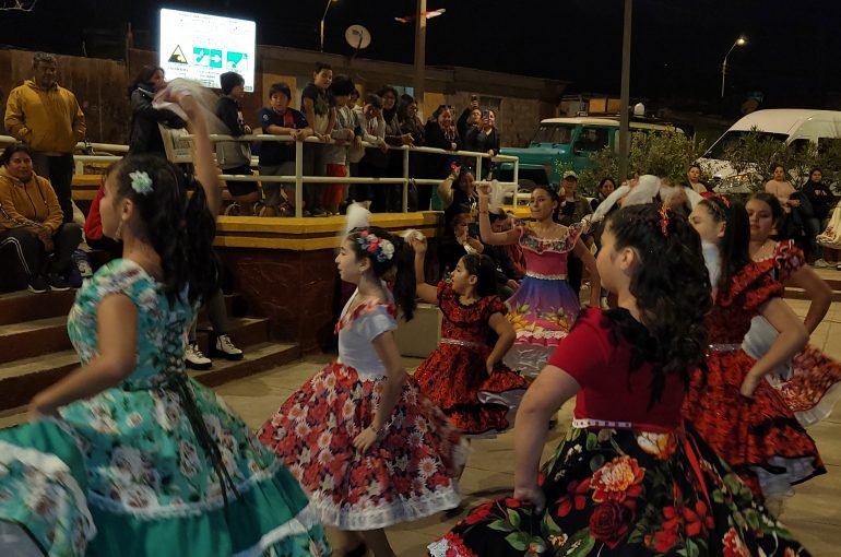 Activación Cultural Comunitaria llegó a Paposo con un Carnaval Folclórico