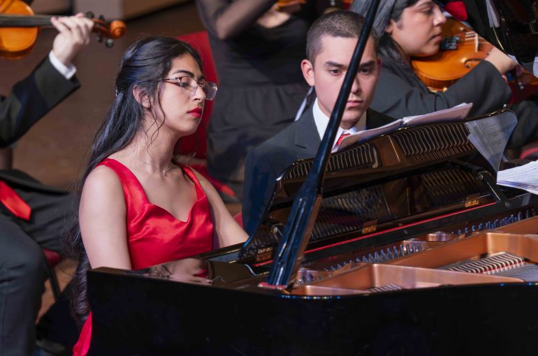 Pianista de la OSJR de Atacama perfecciona sus estudios en Universidad Fryderyk Chopin en Polonia