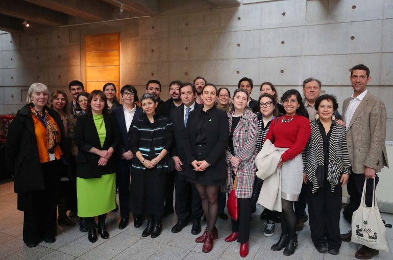 Chile llega a la Feria del Libro Frankfurt con la delegación más grande en la historia de su participación