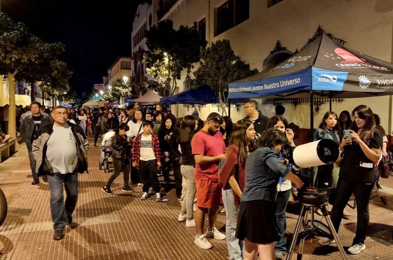 La Serena vivió noche mágica junto a las estrellas en Boulevard de Astroturismo